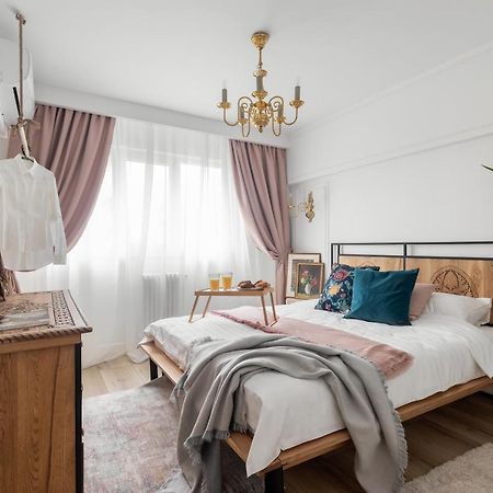 Eclectic 3 bedroom Calea Victoriei Bucureşti Exterior foto