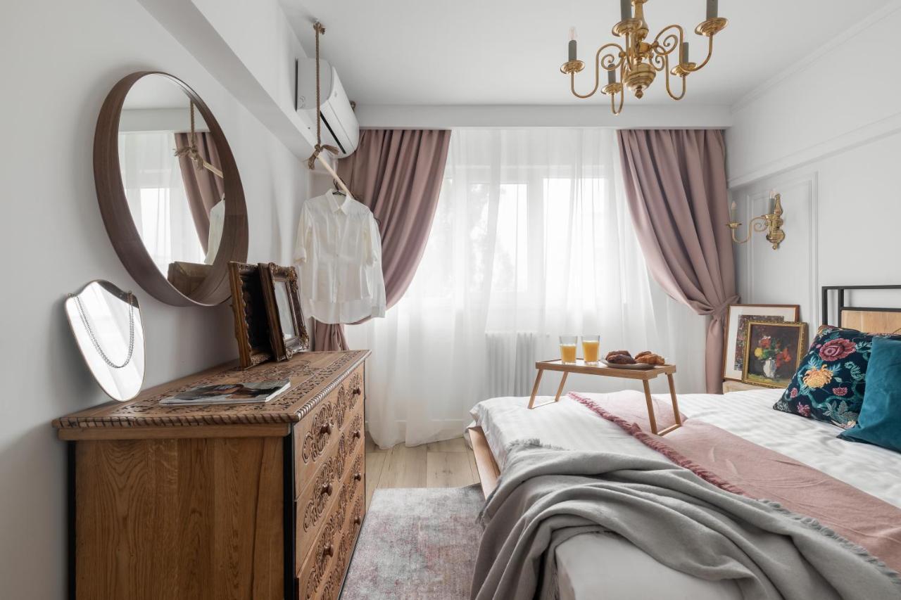 Eclectic 3 bedroom Calea Victoriei Bucureşti Exterior foto