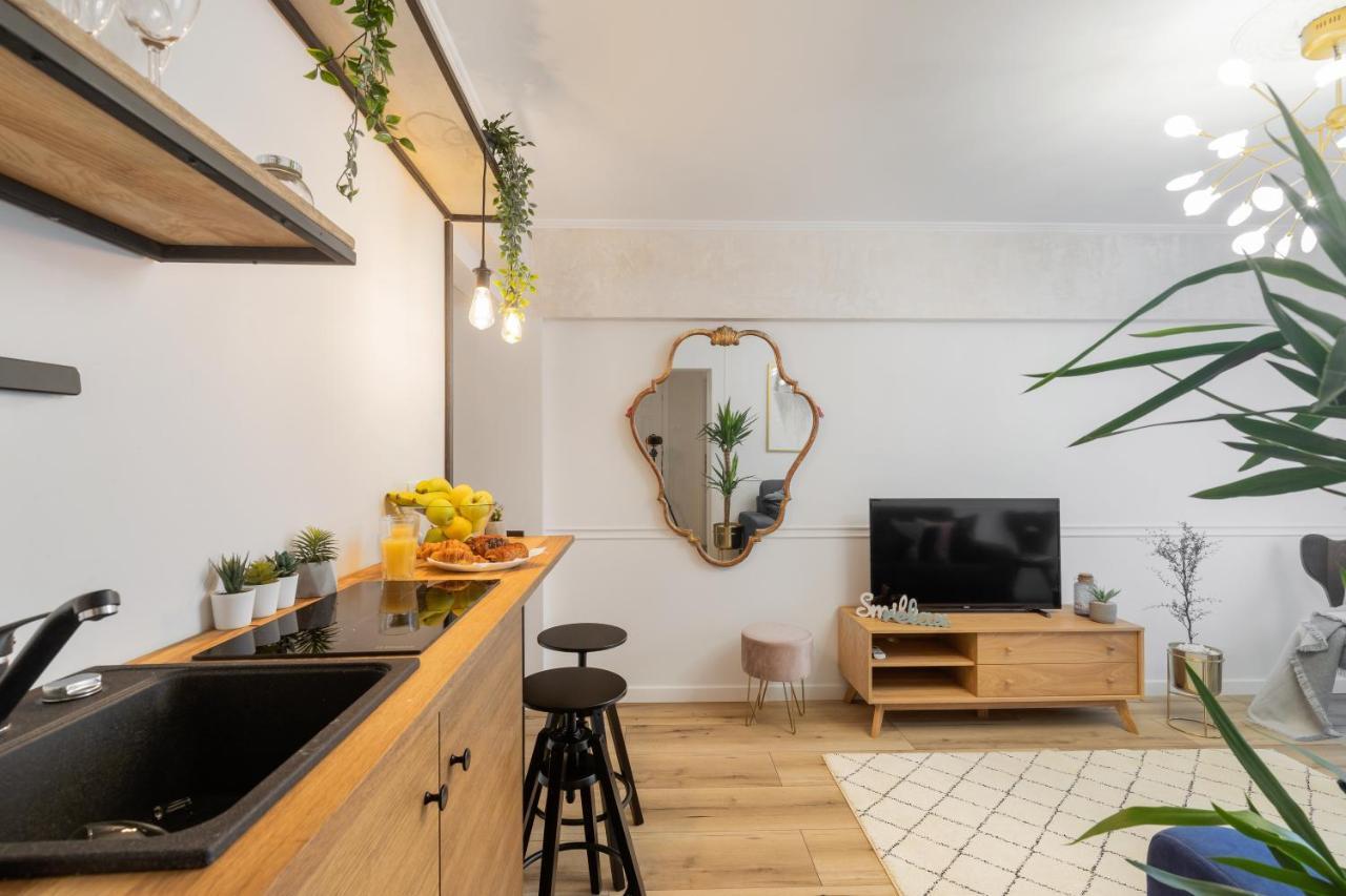 Eclectic 3 bedroom Calea Victoriei Bucureşti Exterior foto