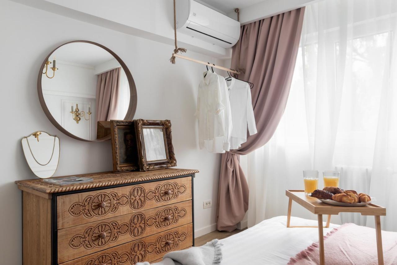 Eclectic 3 bedroom Calea Victoriei Bucureşti Exterior foto