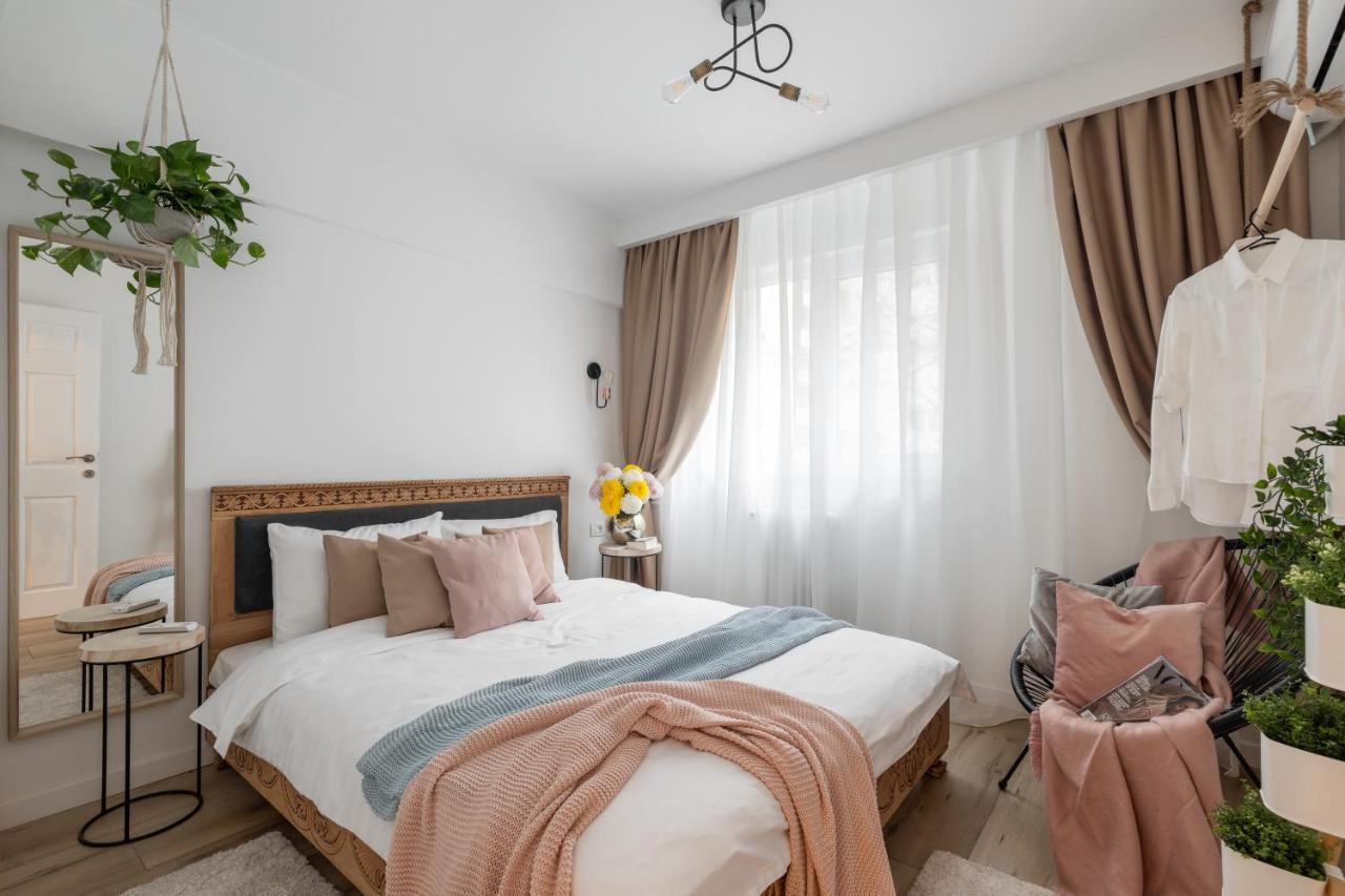 Eclectic 3 bedroom Calea Victoriei Bucureşti Exterior foto